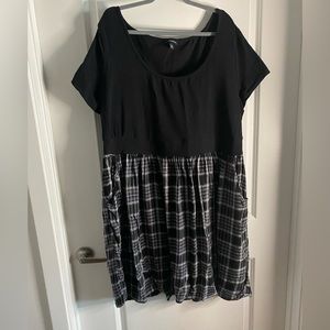Gray Plaid Skater Dress - Size 4 (EUC)